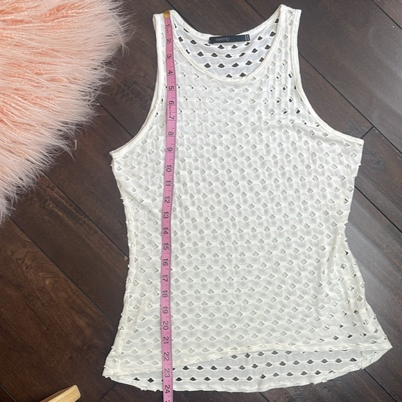 TWENTY Tank Top - Rounded Neckline mesh type fabric with cuts all over Juniors L - Picture 10 of 12